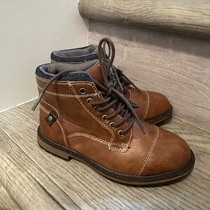 Sonoma Kids boot size 1 boy new